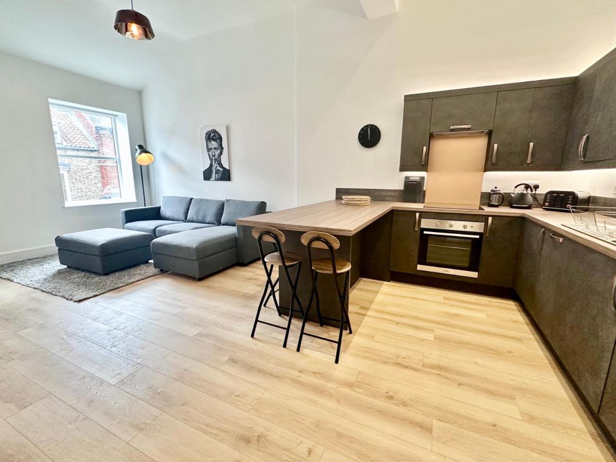 Fountain Apartment No 1 With Free Parking Йорк Екстериор снимка