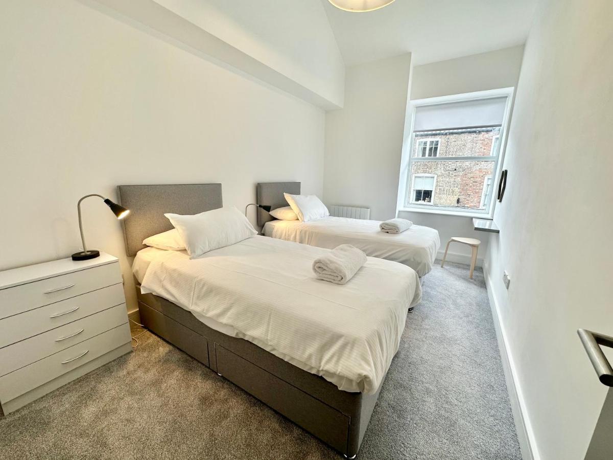 Fountain Apartment No 1 With Free Parking Йорк Екстериор снимка